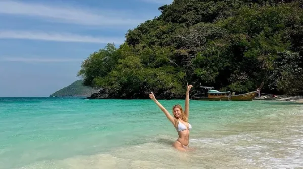 German Model LizLaz Hot, Bold, Unseen and Bikini Pictures