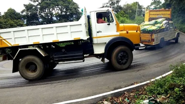 രജിസ്ട്രേഷന് നമ്ബര് പ്രദര്ശിപ്പിക്കാത്ത ടിപ്പര് ഉടമകള്ക്കെതിരെ കര്ശന നടപടി