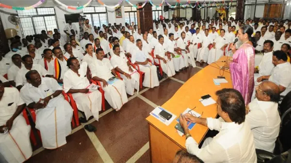 தேமுதிக விருப்ப மனு விநியோகம் எப்போது? : அறிவித்த பிரேமலதா