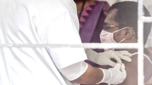 വാക്സിന് തിക്കും തിരക്കും