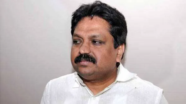 കൈക്കൂലി കേസില് ഡി ജി പി ടോമിന് തച്ചങ്കരിക്ക് ക്ലീന് ചിറ്റ്