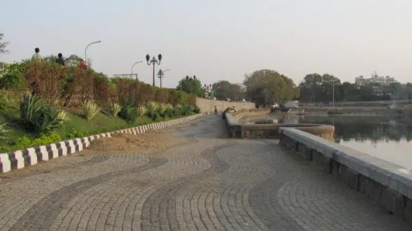 Man's body found in Telangkhedi Lake