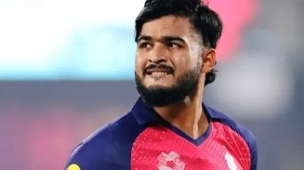 ഇ- സിഗററ്റ് വലി: പരാഗിന് പിഴ