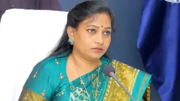 శక్తి యాప్ తో యువతిని కాపాడాం: మంత్రి అనిత