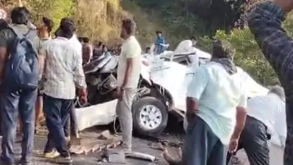 Nine Malayalees killed in tragic minivan accident in Valparai; multiple people in critical condition