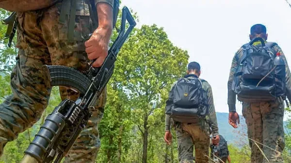 ഛത്തീസ്ഗഢില് കുഴിബോംബ് നീക്കുന്നതിനിടെ സ്ഫോടനം, നാല് ജവാൻമാര്ക്ക് വീരമൃത്യു