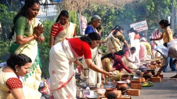 പാവക്കുളം ക്ഷേത്രത്തില്‍ പൗര്‍ണമിപ്പൊങ്കാല