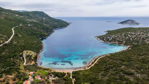 सामुद्रधुनी, कालवा, खाडी, आखात यातला फरक काय? नेमकं कशाला काय म्हणतात?