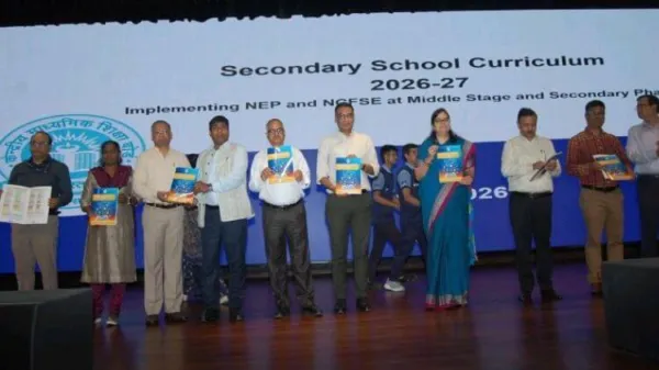 ୯ମରୁ ୧୨ଶ୍ରେଣୀ ପାଇଁ ନୂତନ ପାଠ୍ୟକ୍ରମ ଘୋଷଣା କଲା ସିବିଏସଇ