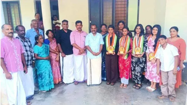 സി.ബി.എസ്.ഇ പരീക്ഷയിലെ മികച്ച വിജയികള്‍ക്ക് അനുമോദനം