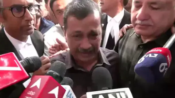 అరవింద్ కేజ్రీవాల్ పై కోర్టు ధిక్కరణ కేసు