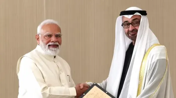 భారత్ లో 30 మిలియన్ బ్యారెళ్ల చమురు నిల్వకు యూఏఈ సై