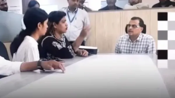 ठाकूर कॉलेजमध्ये मराठी भाषेवरून राडा