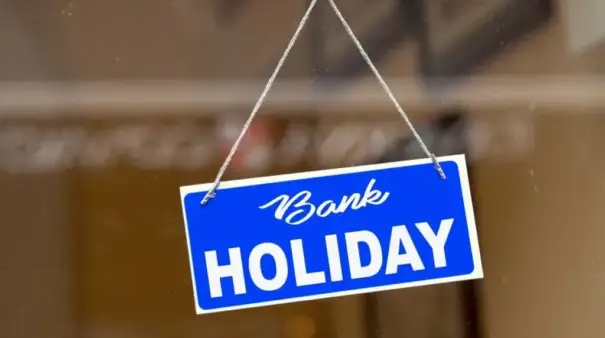 Bank Holidays: सावधान! अक्टूबर में पूरे 16 दिन बंद रहेंगे बैंक, तुरंत चेक करें छुट्टियों की पूरी लिस्ट