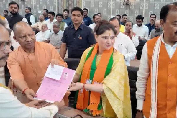 सांसद रहते सांसदी का टिकट कटा... उदास हुईं खूब रोईं, कौन हैं प्रियंका सिंह रावत, जो राज्यसभा में बनेंगी BJP का दलित फेस?