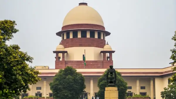 'मरीजों से ज्यादा पैसे वसूलने वाले अस्पतालों पर कसेगा शिकंजा', सरकार ने सुप्रीम कोर्ट को दिया कार्रवाई का भरोसा