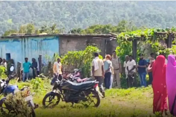 Anuppur News: मां ने खोली बेड़ियां, बेटे ने बिछा दी लाश; नाना-नानी और बहन को भी पीटकर उतारा मौत के घाट