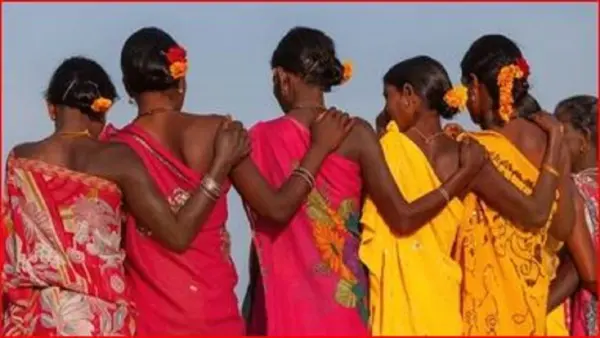 मासिक धर्म आते ही महिलाओं को कर देते हैं गांव से बेदखल. यहां आज भी कायम सदियों पुरानी अजीबोगरीब प्रथा