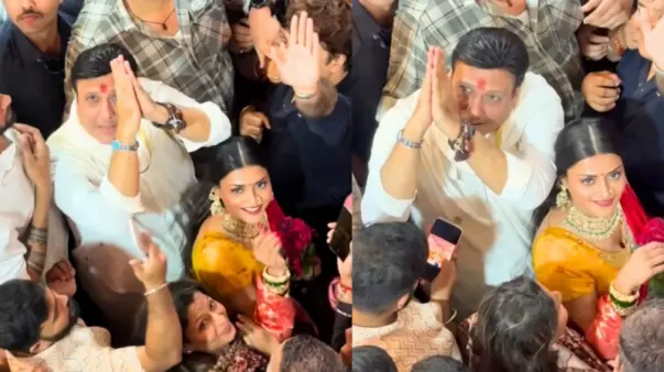 बीवी सुनीता को छोड़ रूमर्ड गर्लफ्रेंड संग बप्पा के दरबार पहुंचे 'हीरो नंबर 1', जमकर हो रहे ट्रोल; फैंस बोले- 'बुद्धि भ्रष्ट हो गई इनकी...'