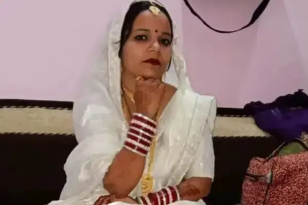 गर्भवती महिला की मौत के मामले में सामने आई पोस्टमार्टम रिपोर्ट, यूट्रस फटने को बताया गया कारण; पुलिस पर लगा था लात मारने का आरोप