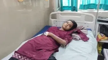 दहेज के लिए महिला को छत से नीचे फेंका, पैर टूटा; ससुराल वालों पर जहरीला इंजेक्शन देने का भी आरोप