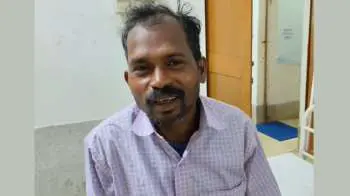 सांप ने डसा तो युवक ने गुस्से में कोबरा को ही काट लिया, तबीयत बिगड़ने पर अस्पताल में भर्ती; नाग की मौत