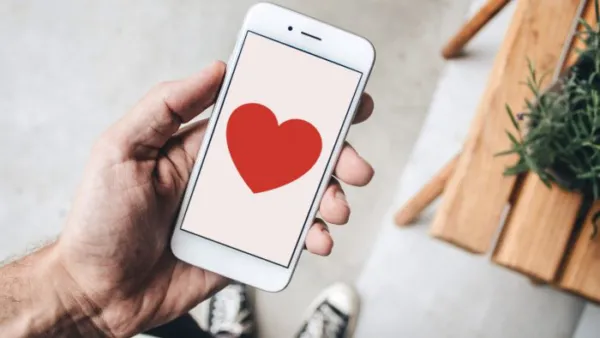 Indians feel least secure while dating online: Study