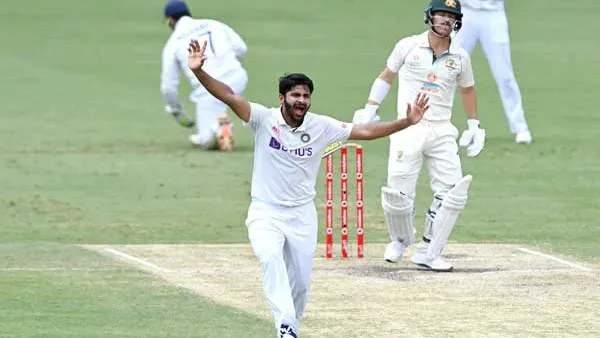 సిరాజ్ కోసం దేవుడికి థ్యాంక్స్ చెప్పా: శార్దూల్