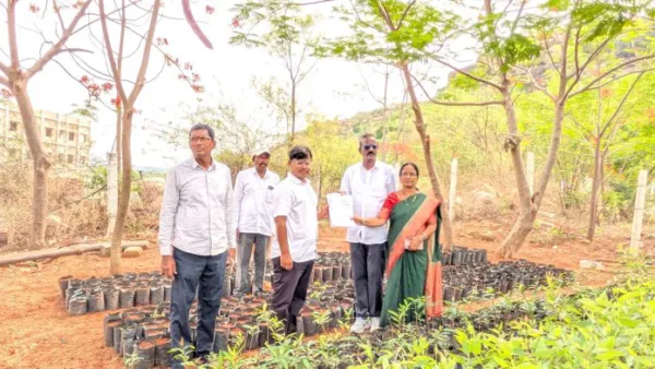 ప్రాథమిక ఆరోగ్య కేంద్రానికి స్థల పరిశీలన..