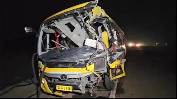 College bus rams into Hyva in Jajpur, driver killed, 15 others injured