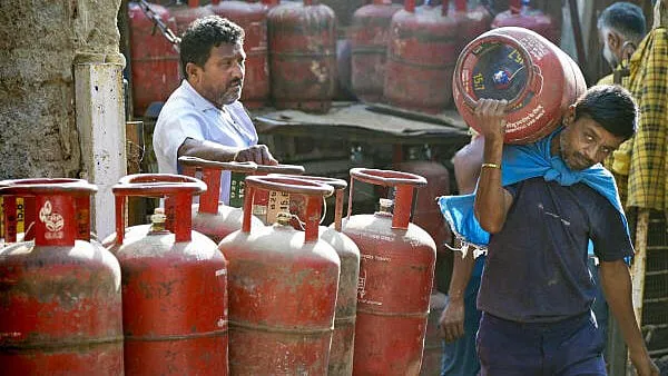 CPI demands immediate rollback of commercial LPG cylinder price hike
