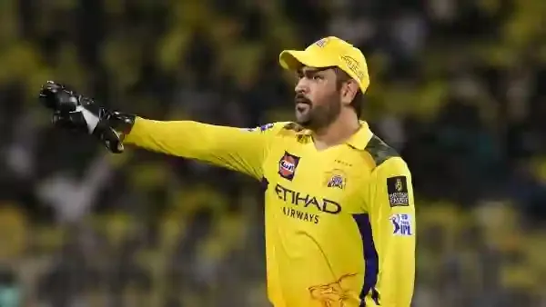 సీఎస్‌కేకు భారీ షాక్: ఐపీఎల్ నుండి ధోనీ అవుట్?