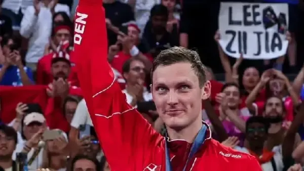 Why was gold medalist Victor Axelson forced into retirement?