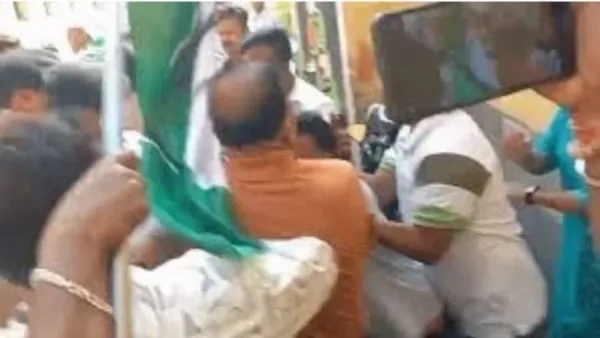 अधीर रंजन चौधरी के प्रचार में हंगामा, कांग्रेस-TMC कार्यकर्ताओं में जमकर हाथापाई
