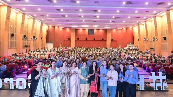 Dr. Kiran Bedi Visits Vedanta Jharsuguda, Inspires Employees and Women Community Leaders