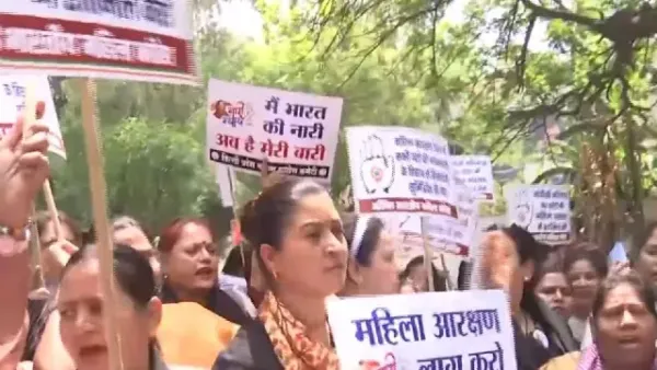 Congress Protests in Lok Sabha Over PM Modi's Remarks on Women's Reservation Bill Setback
