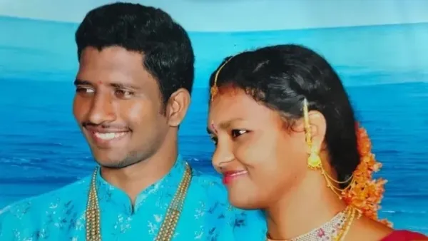 బెడ్ రూంలో భార్య.. బాత్ రూంలో భర్త ఆత్మహత్య