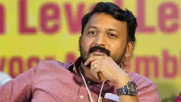 'ഈ പണത്തിന് മേലെ പാലക്കാട് പറക്കും, പിഷാരടി ജയിക്കും'; ശോഭാ സുരേന്ദ്രനെതിരെ രാഹുല്‍ മാങ്കൂട്ടത്തില്‍