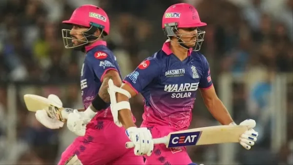 RR పరుగుల సునామీ..14 ఓవర్లకు 148/3