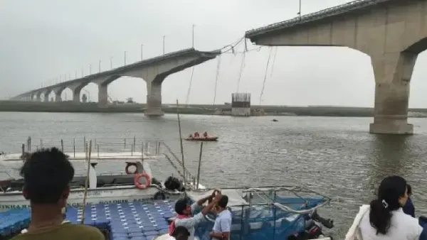 Vikramshila Setu slab collapse into Ganga in Bihar, route cut-off