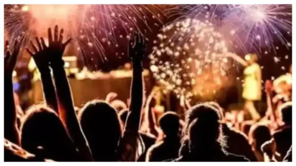 These Are Some Quirky Things That India Ordered Most On New Year's Eve- Grapes, Condoms and Ice