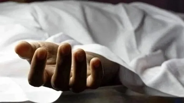 UP woman jumps from building to flee 'boyfriend', dies