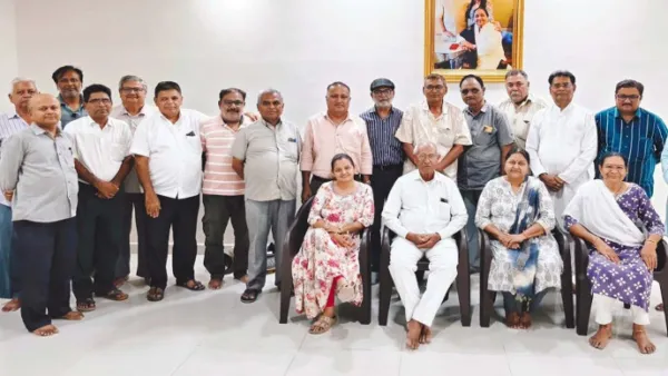 અમરેલીમાં સાહિત્ય સર્જક પરિવાર દ્વારા સાહિત્ય ગોષ્ઠિ બેઠક યોજાઇ