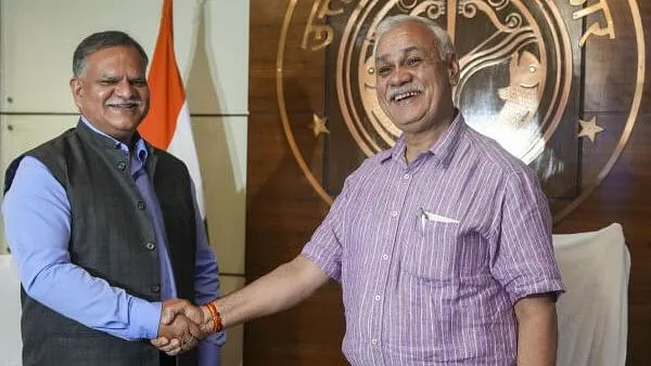 Senior IAS officer Manoj Kumar Singh takes over as UP chief secretary