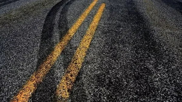 Worker dies in collision between two canters on Bengaluru's NICE Road