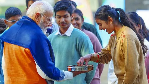 Students first: Modi delays departure for GIS venue in Bhopal by 15 minutes on Monday