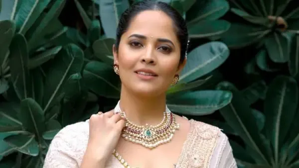 అనసూయ ఫిర్యాదుతో యాక్షన్.. సైబర్ వేధింపులకు పాల్పడిన నిందితుడు అరెస్ట్!