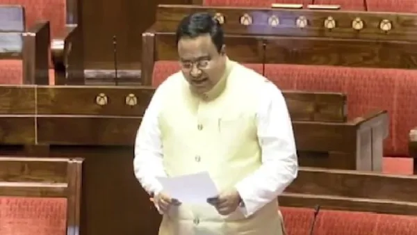 ବିଜେଡି ଦଳ ନେତା ପଦରୁ ଇସ୍ତଫା ଦେଲେ ସସ୍ମିତ ପାତ୍ର, ସଭାପତି ନବୀନ ପଟ୍ଟନାୟକଙ୍କ ପାଖକୁ ପଠାଇଲେ ପତ୍ର