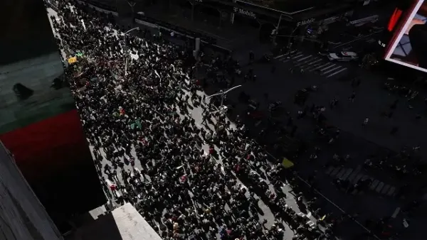 US: Red, Blue states erupt alike in 'No Kings' protests