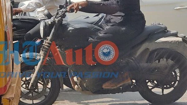 Royal Enfield Hunter 450 spotted ahead of launch. Check new spy shots